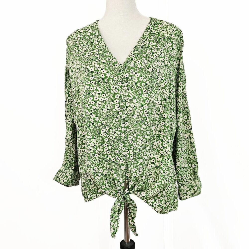 BeachLunchLounge Large Green Floral Print Tie-Front Blouse